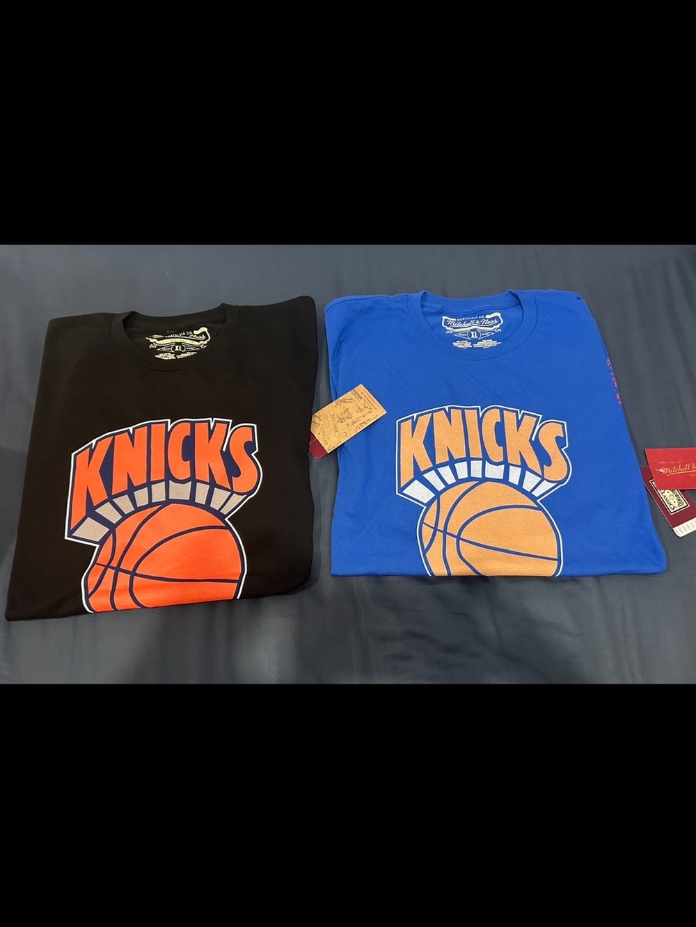 Men Knicks Graphic Tee - Blue and Black Mitchell & ness